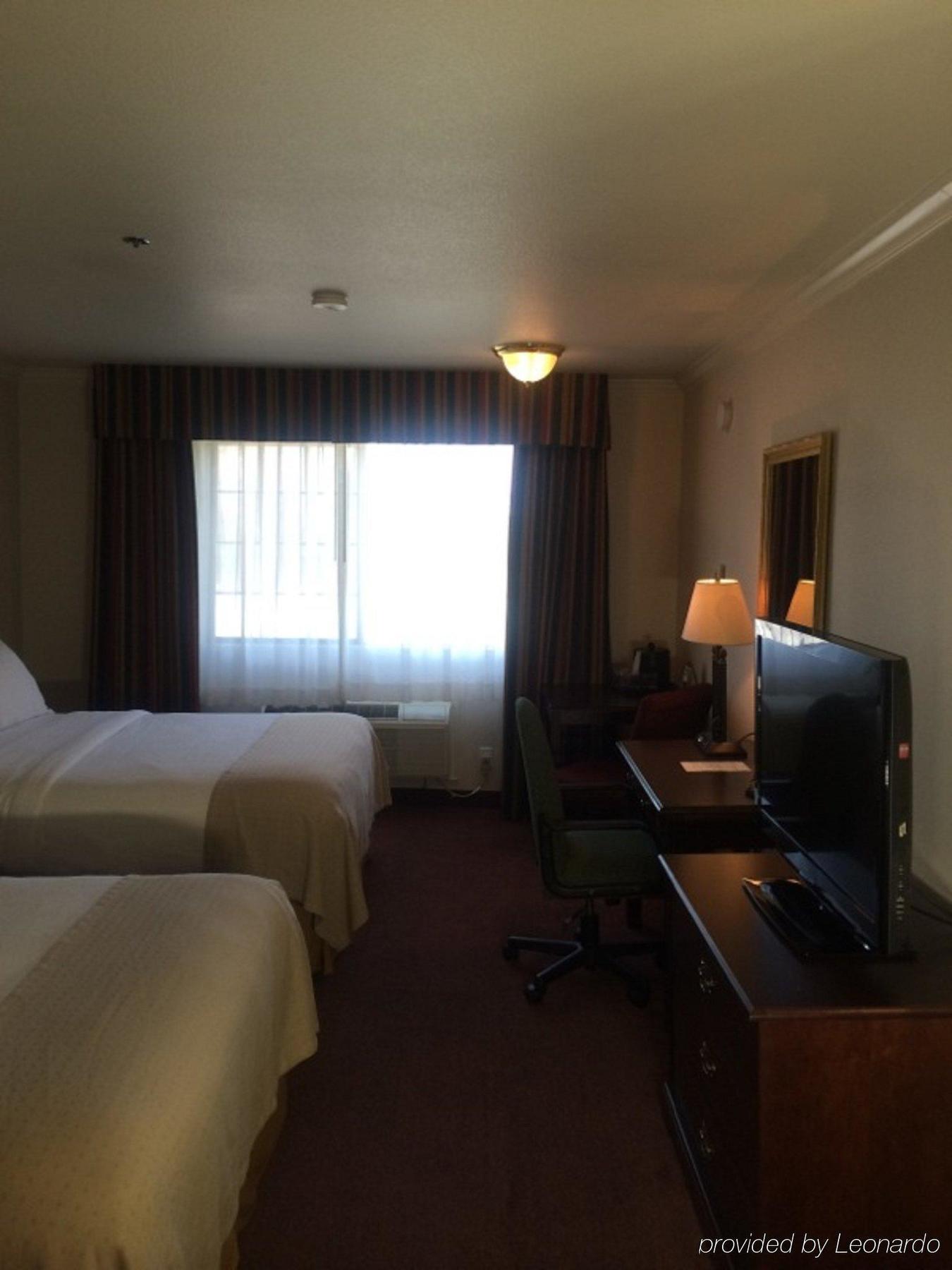 Holiday Inn Selma - Swancourt Dış mekan fotoğraf