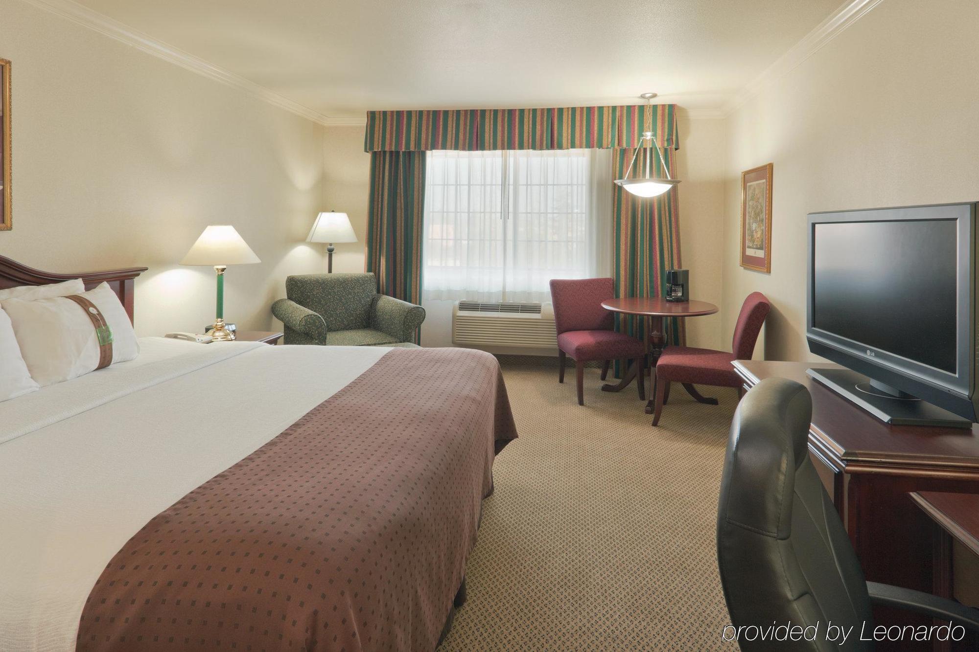 Holiday Inn Selma - Swancourt Oda fotoğraf