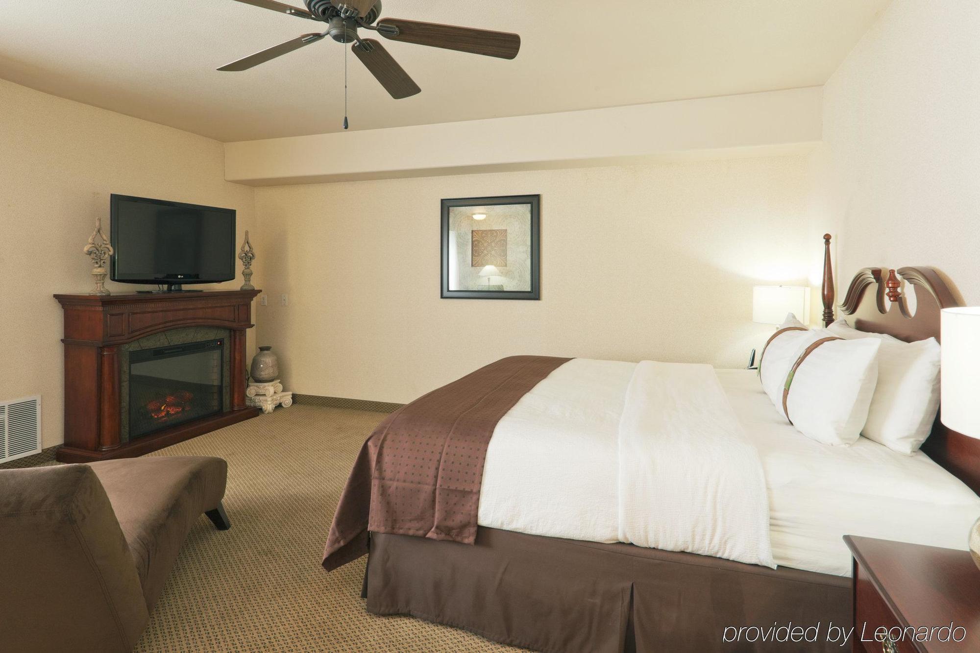 Holiday Inn Selma - Swancourt Dış mekan fotoğraf