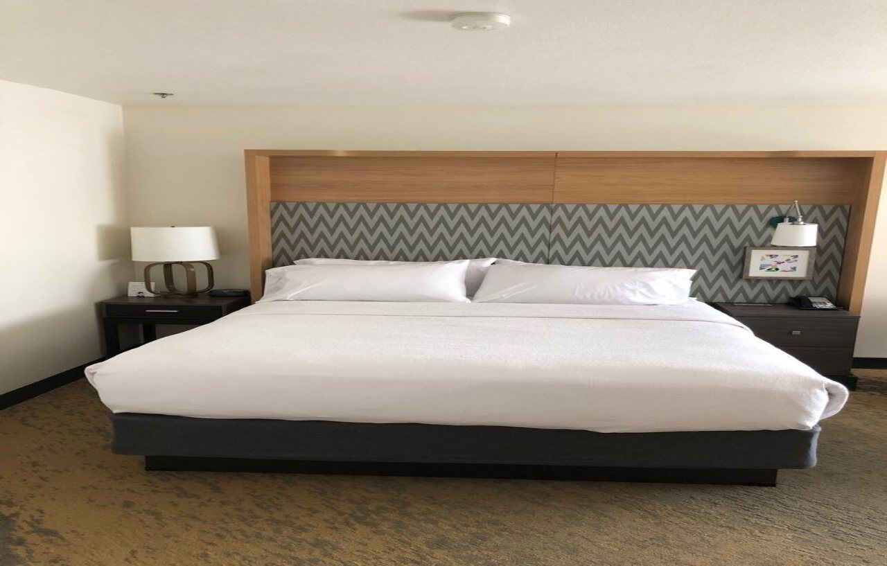 Holiday Inn Selma - Swancourt Dış mekan fotoğraf